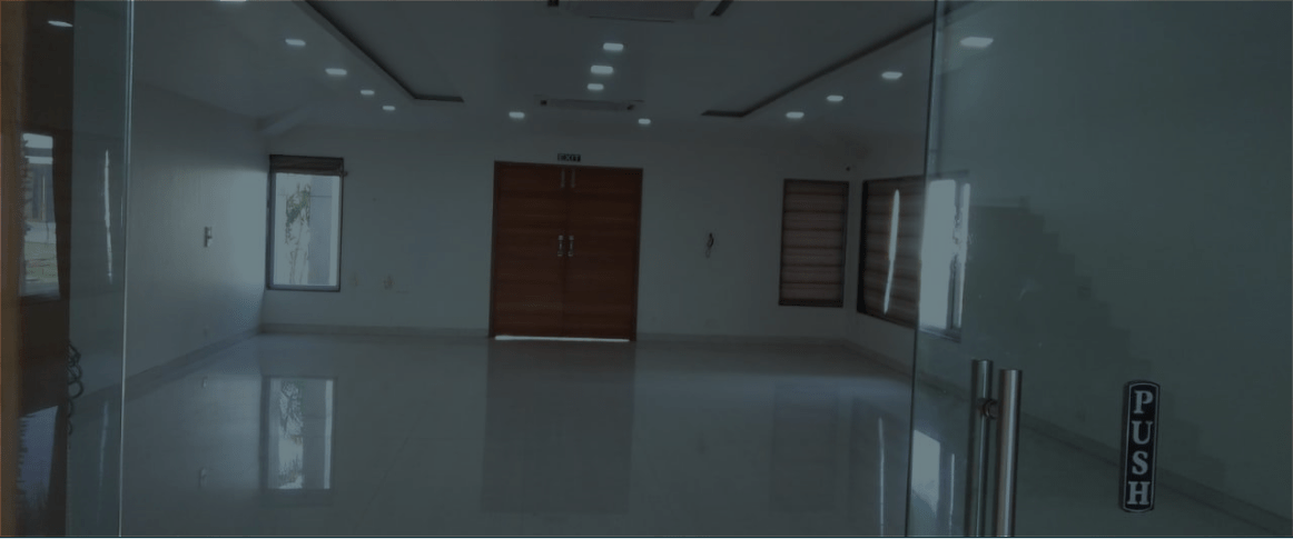 Indoor, Mini Hall-West